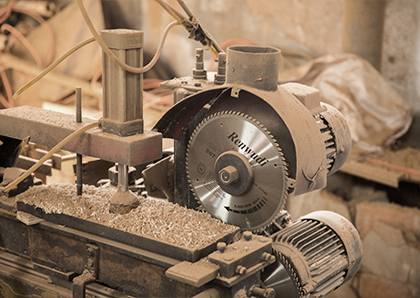 Dust removal scheme in wood processing workshop