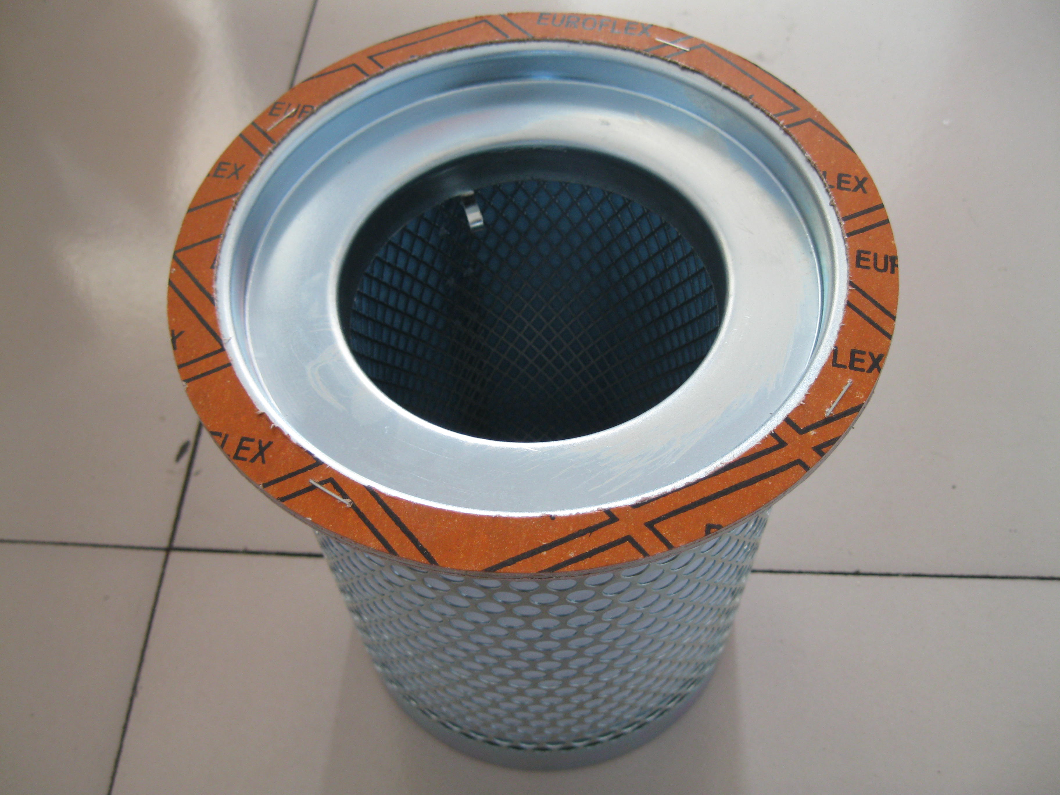 Fusheng oil/air separating filter cartridge 71152-46910 in a