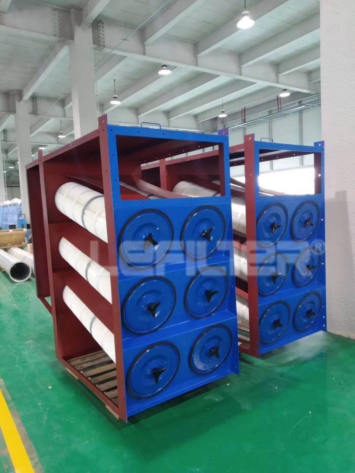 Oblique insert type air cartridge dust collector